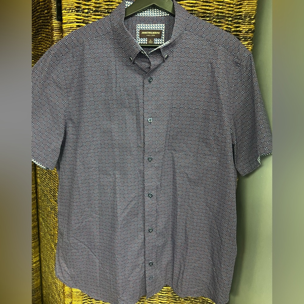 Johnston & Murphy Button Up Shirt- Patterned, Size: Mens XLarge,‎ Pre-Owned